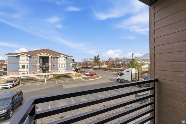 132 CHAMBORD CT, Sandy, UT 84070