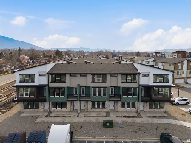 132 CHAMBORD CT, Sandy, UT 84070