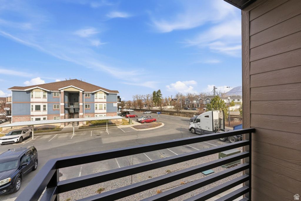 Image 19 of property listing at 132 E CHAMBORD CT, Sandy, UT 84070