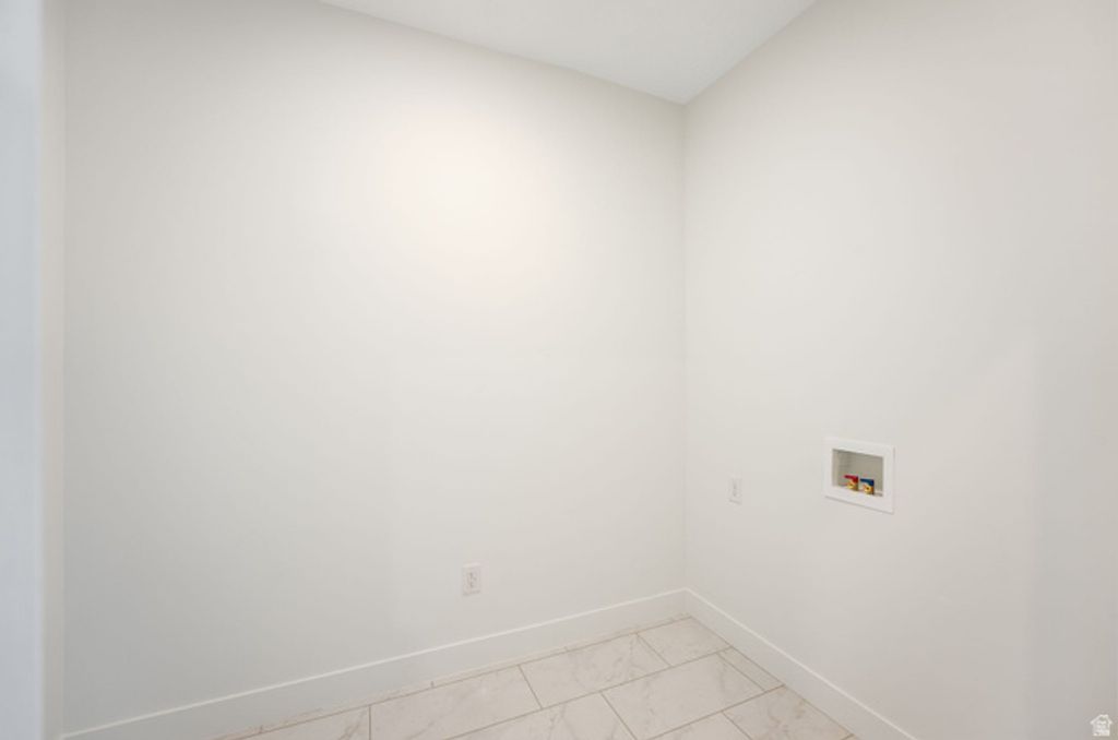 Image 25 of property listing at 132 E CHAMBORD CT, Sandy, UT 84070