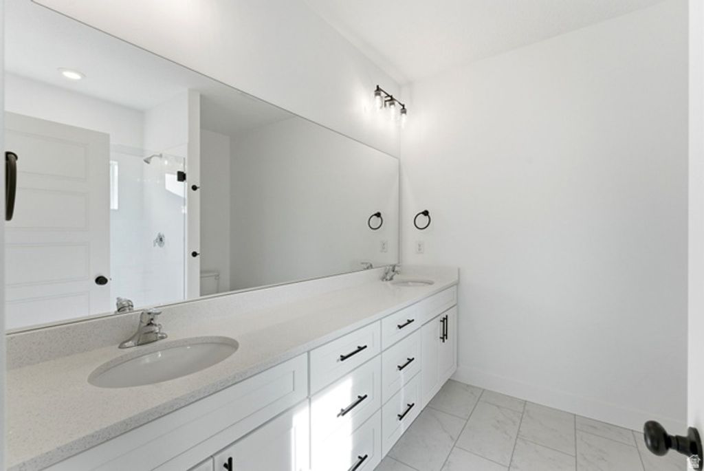 Image 29 of property listing at 132 E CHAMBORD CT, Sandy, UT 84070