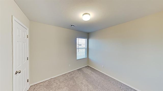 10705 SW 23rd Terrace, Yukon, OK 73099