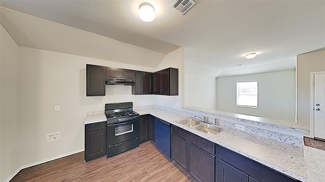 10705 SW 23rd Terrace, Yukon, OK 73099
