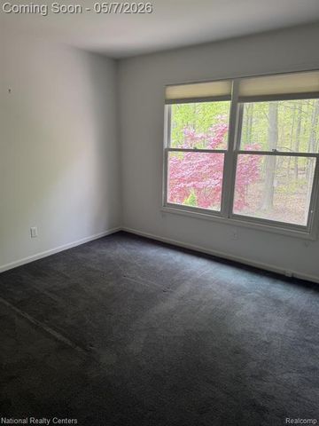 5303 Royal Vale Lane, Dearborn, MI 48126