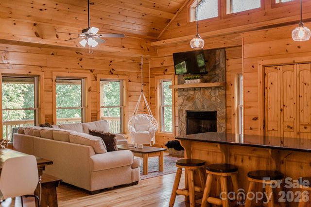 11 Sugar Maple Drive, Black Mountain, NC 28711