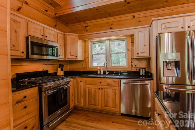 11 Sugar Maple Drive, Black Mountain, NC 28711
