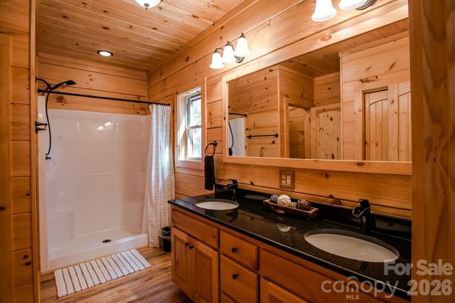 11 Sugar Maple Drive, Black Mountain, NC 28711