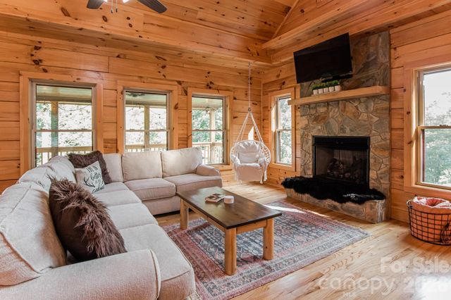 11 Sugar Maple Drive, Black Mountain, NC 28711