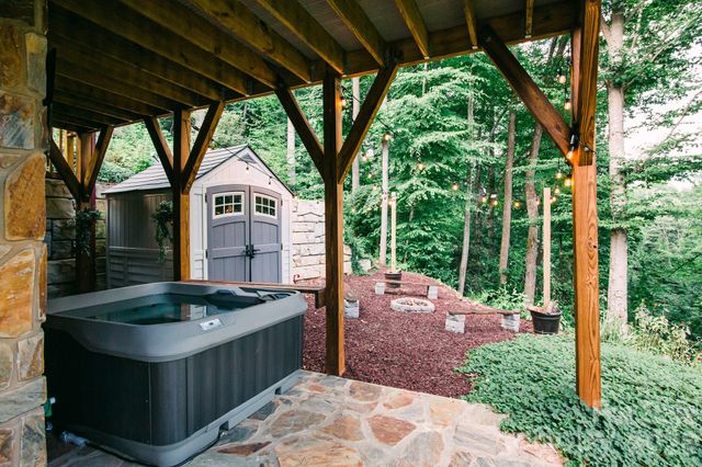 11 Sugar Maple Drive, Black Mountain, NC 28711