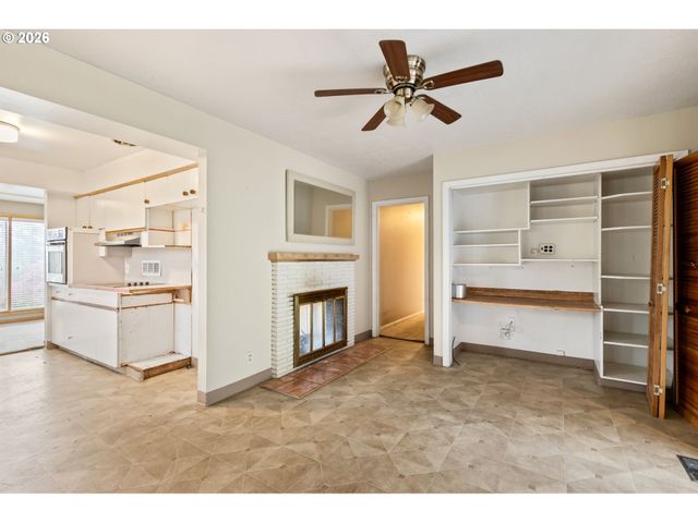 9505 Se 132ND Ave, Happy Valley, OR 97086