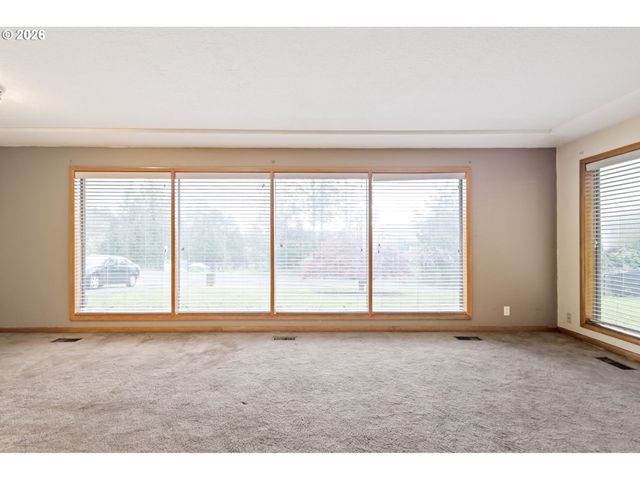 9505 Se 132ND Ave, Happy Valley, OR 97086