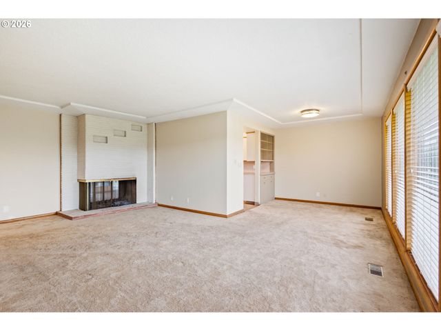 9505 Se 132ND Ave, Happy Valley, OR 97086