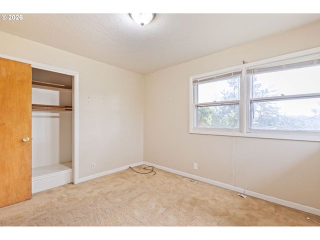 9505 Se 132ND Ave, Happy Valley, OR 97086