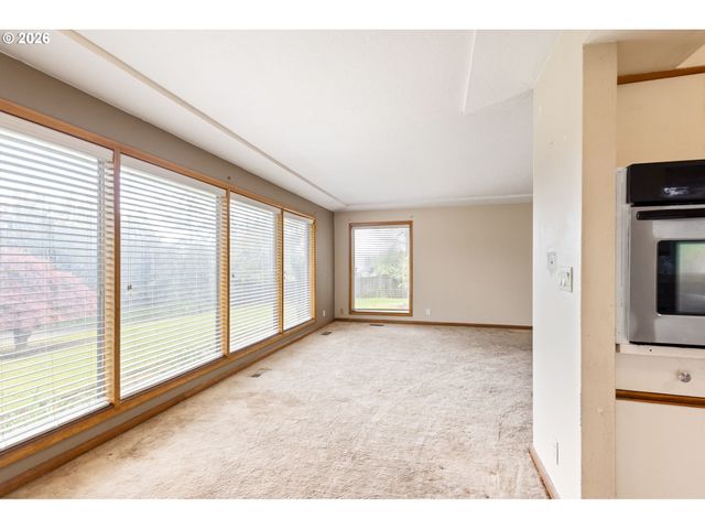 9505 Se 132ND Ave, Happy Valley, OR 97086