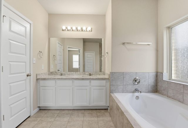 8415 Baywatch Circle, Baytown, TX 77523