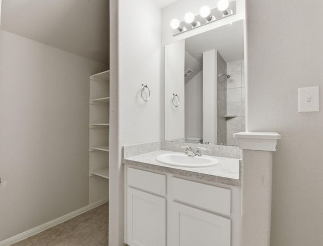 8415 Baywatch Circle, Baytown, TX 77523