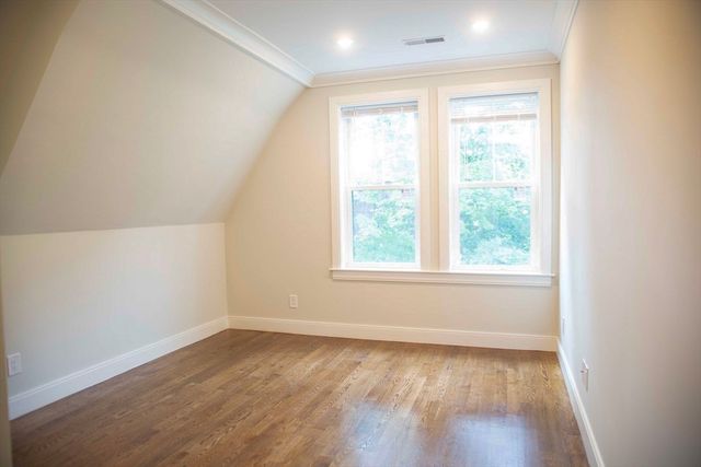 53 Quint Ave 3, Boston, MA 02134