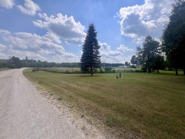 W3030 STATE HIGHWAY 180, Wausaukee, WI 54177