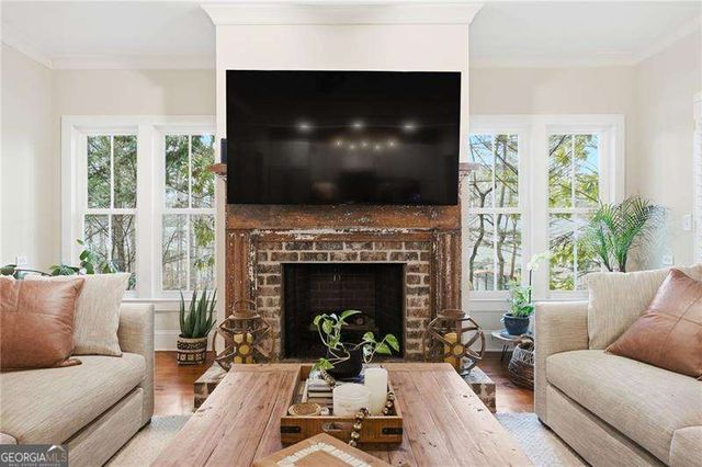 169 Hubbard Road, Woodstock, GA 30188