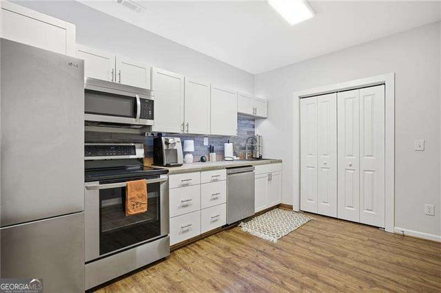 169 Hubbard Road, Woodstock, GA 30188