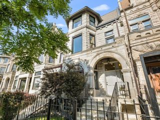 4243 S King Drive, Chicago, IL 60615