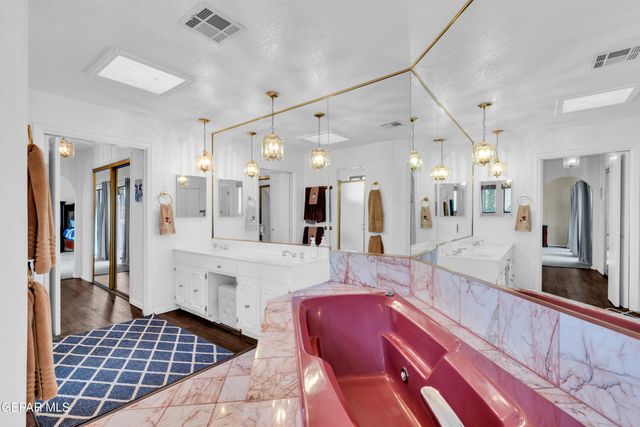 425 VALPLANO Drive, El Paso, TX 79912