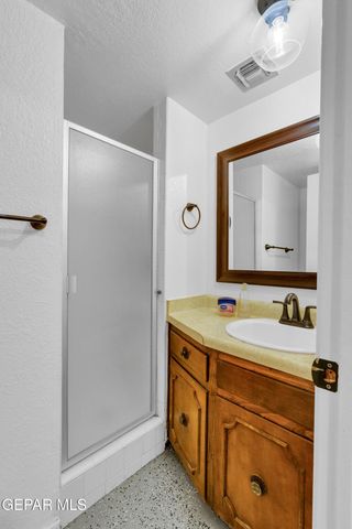 425 VALPLANO Drive, El Paso, TX 79912