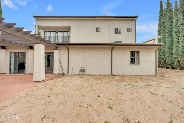 425 VALPLANO Drive, El Paso, TX 79912