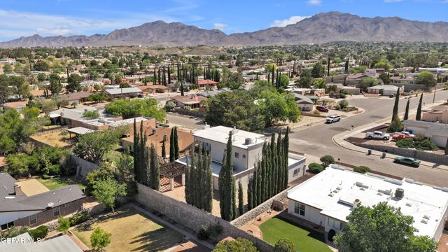 425 VALPLANO Drive, El Paso, TX 79912
