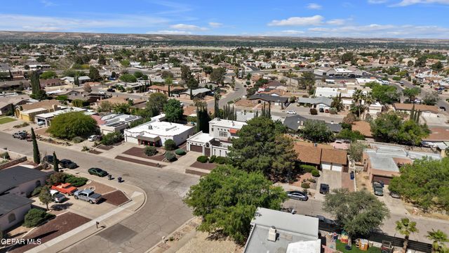 425 VALPLANO Drive, El Paso, TX 79912