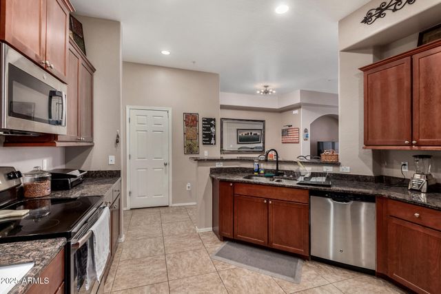 14575 W MOUNTAIN VIEW Boulevard 10305, Surprise, AZ 85374