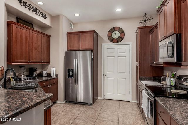 14575 W MOUNTAIN VIEW Boulevard 10305, Surprise, AZ 85374