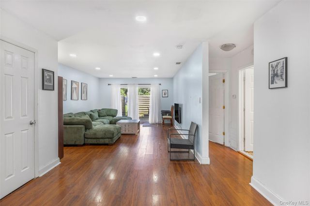 655 Middle Country Road 1G1, Coram, NY 11727