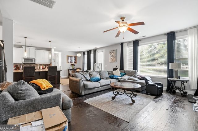 105 Delamere Place, Tyrone, GA 30290