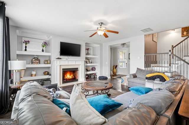 105 Delamere Place, Tyrone, GA 30290