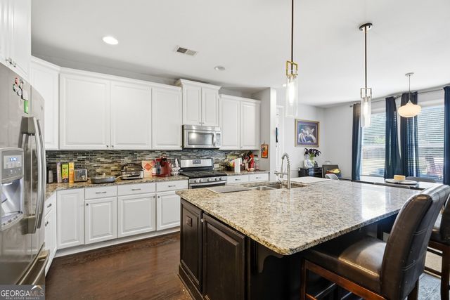 105 Delamere Place, Tyrone, GA 30290
