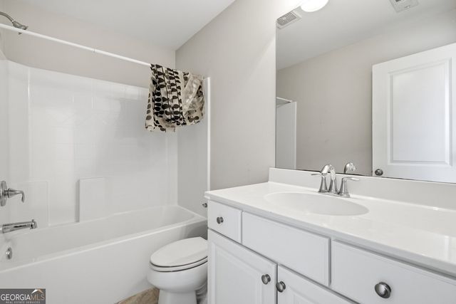 105 Delamere Place, Tyrone, GA 30290
