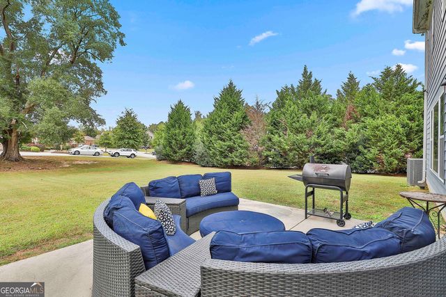105 Delamere Place, Tyrone, GA 30290