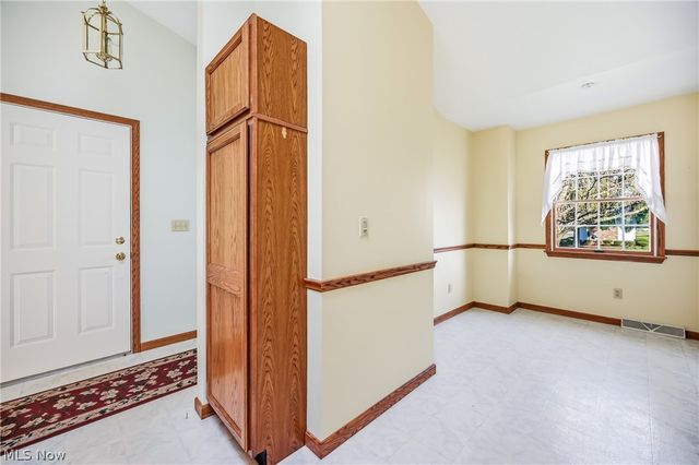 117 Greenfield Oval, Warren, OH 44483