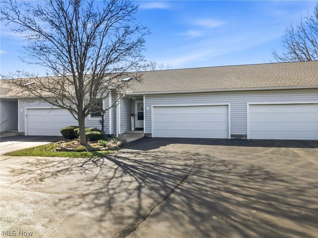 117 Greenfield Oval, Warren, OH 44483