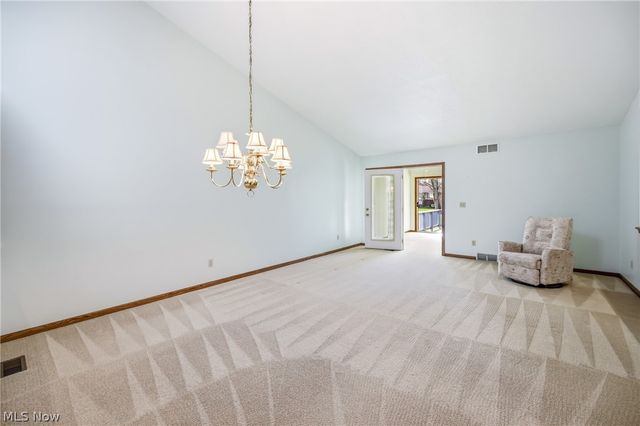 117 Greenfield Oval, Warren, OH 44483