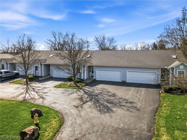 117 Greenfield Oval, Warren, OH 44483