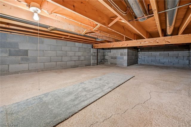 117 Greenfield Oval, Warren, OH 44483