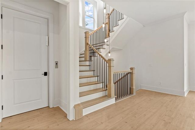 2275 Park Walke Drive, Alpharetta, GA 30009