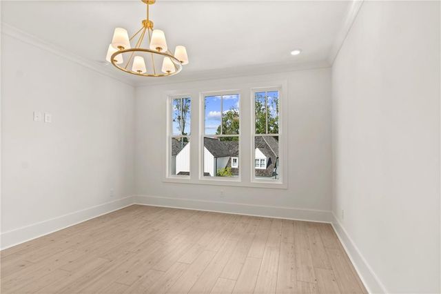 2275 Park Walke Drive, Alpharetta, GA 30009