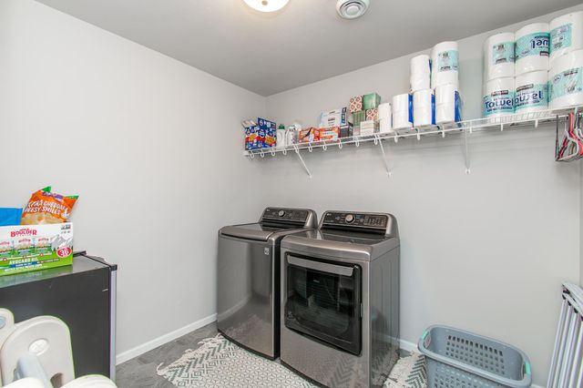 7880 Lost River Road, Horace, ND 58047