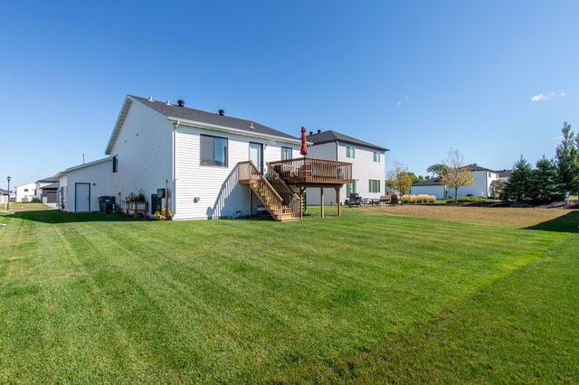 7880 Lost River Road, Horace, ND 58047
