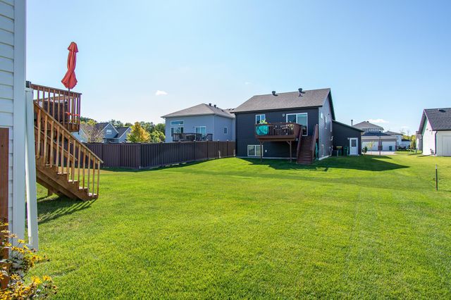 7880 Lost River Road, Horace, ND 58047