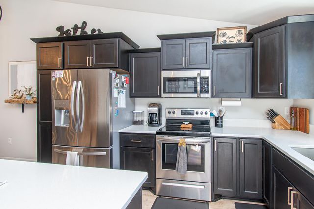 7880 Lost River Road, Horace, ND 58047