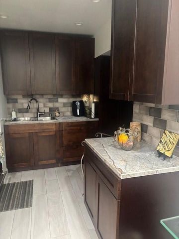 1030 NW 116th Ter, Miami, FL 33168